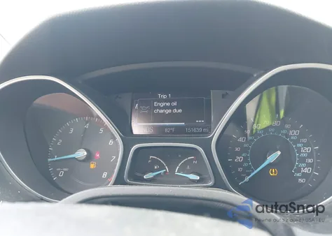 2012 Ford Focus Titanium z USA, uszkodzony, nr VIN 1FAHP3N28CL225852